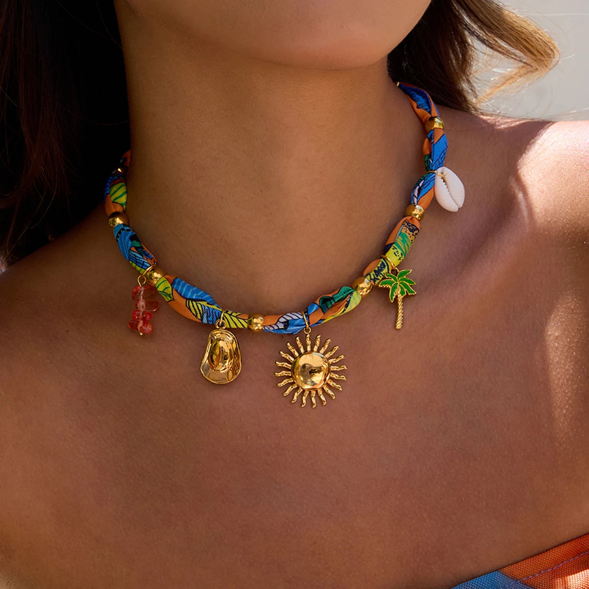 MACARELLETA (Collar)